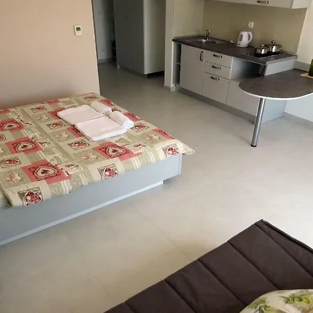 Medvidovic Apartment *